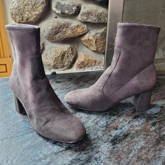 Ann Taylor Brown Micro Suede Stretch Booties Size 8.5M - Picture 7 of 16